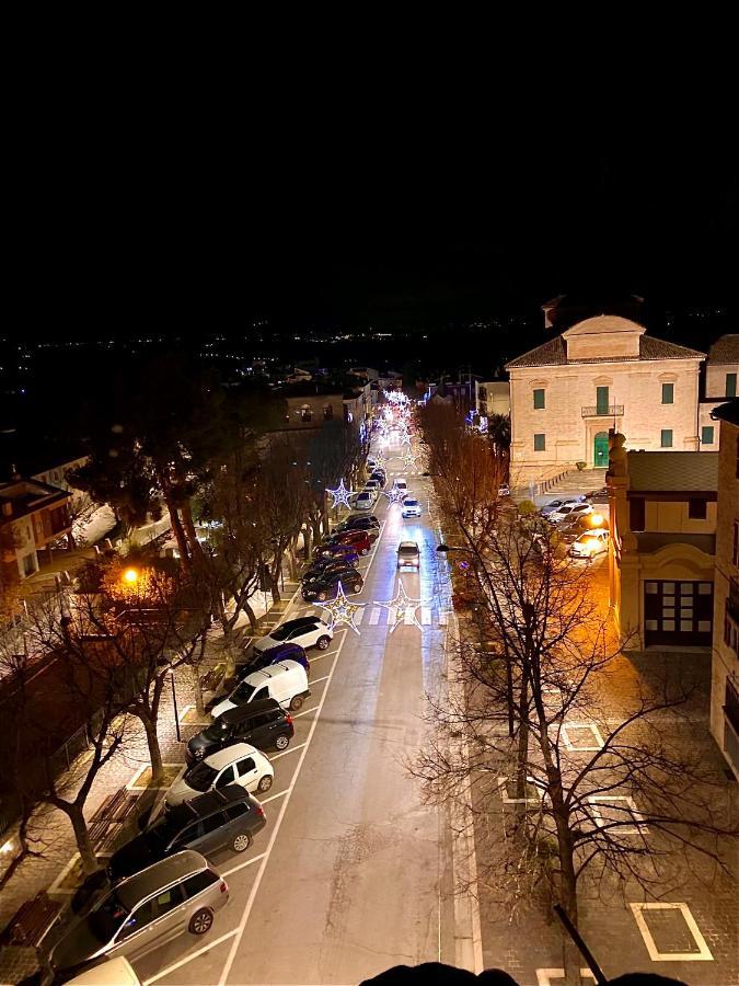 B&B Terrazza Sul Borgo Mogliano Buitenkant foto