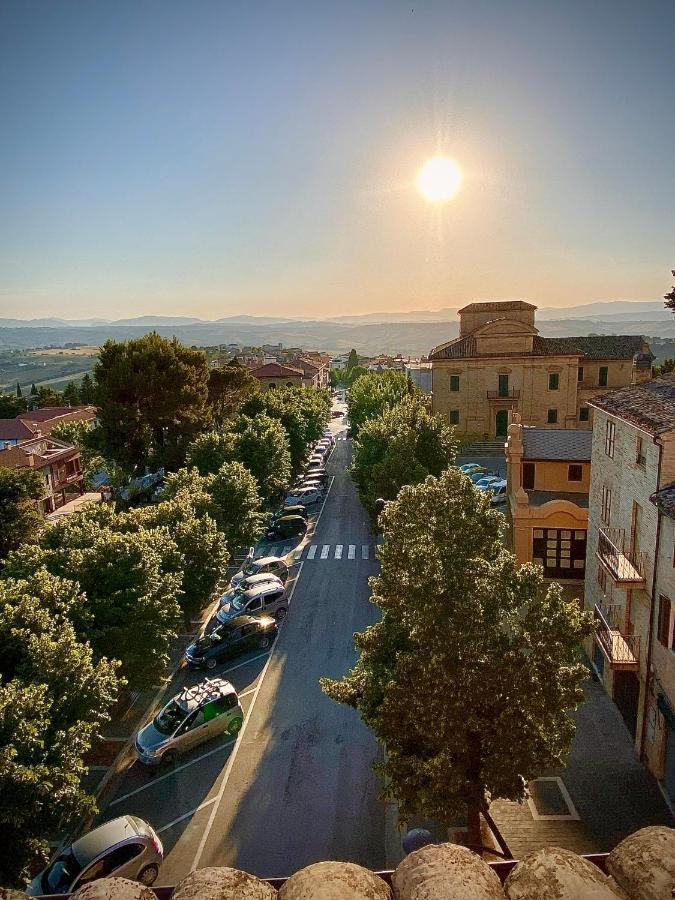 B&B Terrazza Sul Borgo Mogliano Buitenkant foto